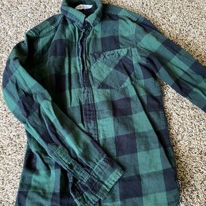 H&M green and black button up long sleeve